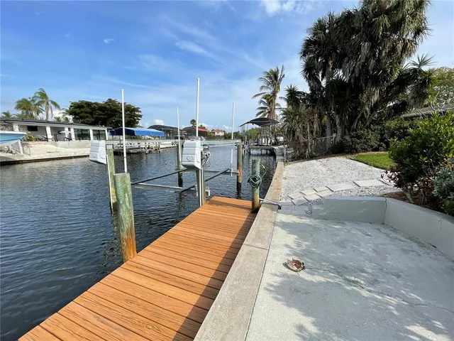 $949,000 | 5219 Bimini Drive, Bradenton, FL 34210