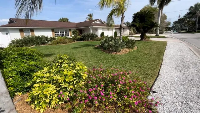 $949,000 | 5219 Bimini Drive, Bradenton, FL 34210