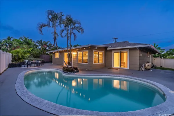 $1,585,000 | 633 Keolu Drive, Kailua, HI 96734