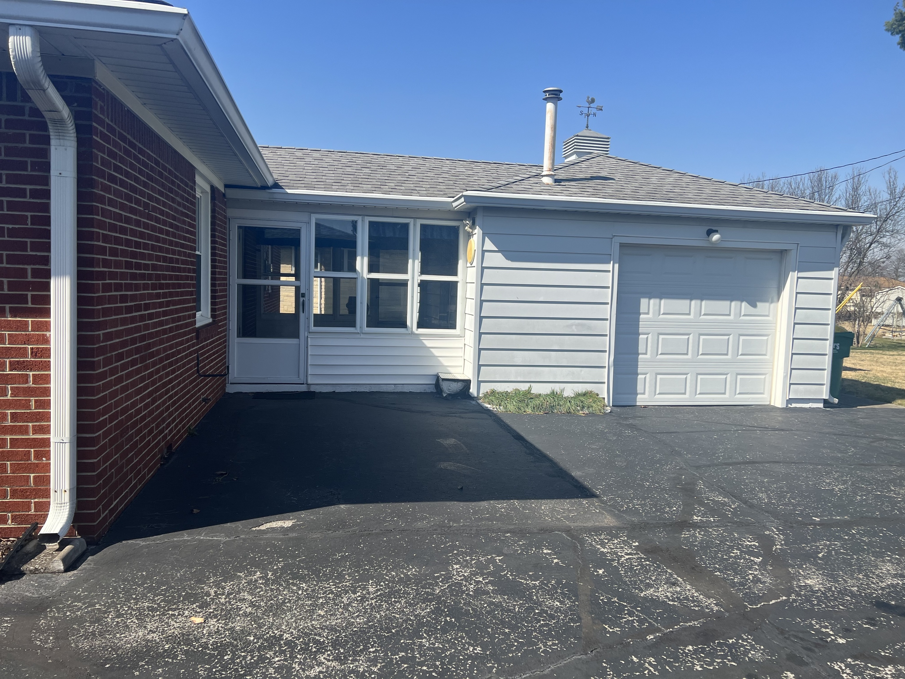 2333 Winton Avenue Indianapolis, IN 46224 - Photo 3 of 16