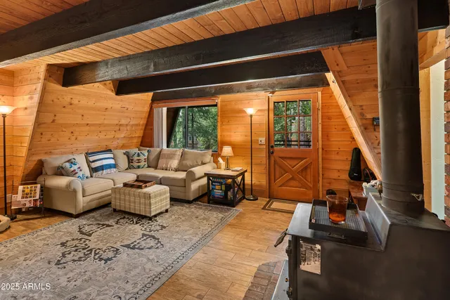 $850,000 | 1285 Bobcat Drive, Munds Park, AZ 86017