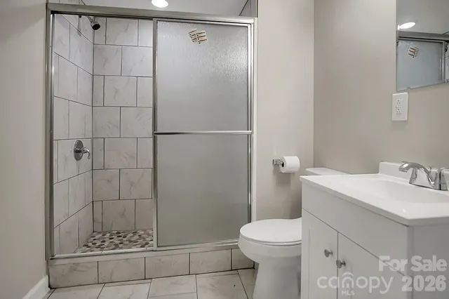 $235,000 | 301 J C Dellinger Road, Cherryville, NC 28021