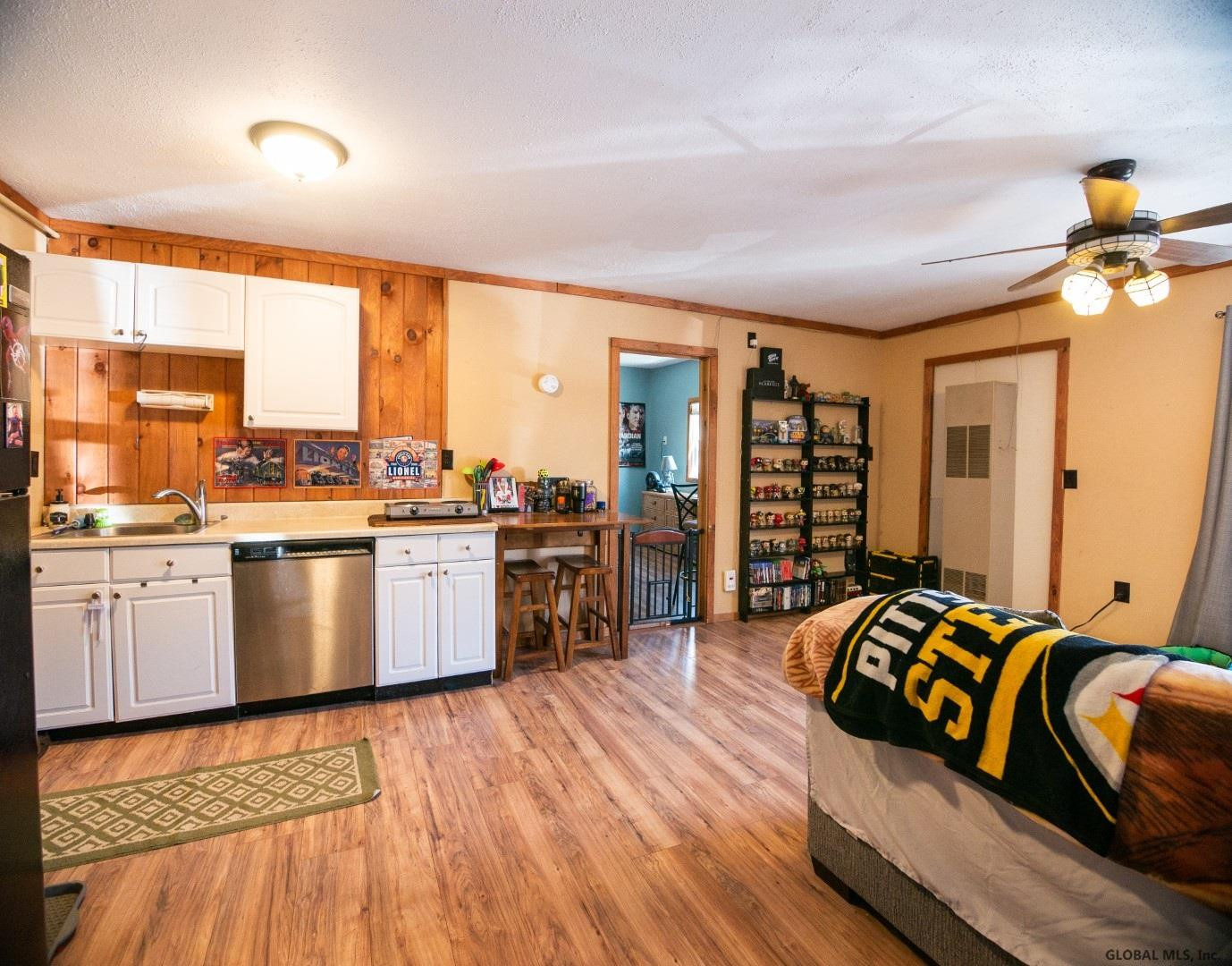 5 Dewey Road Hampton, NY 12887 - Photo 15 of 55 Photo 15