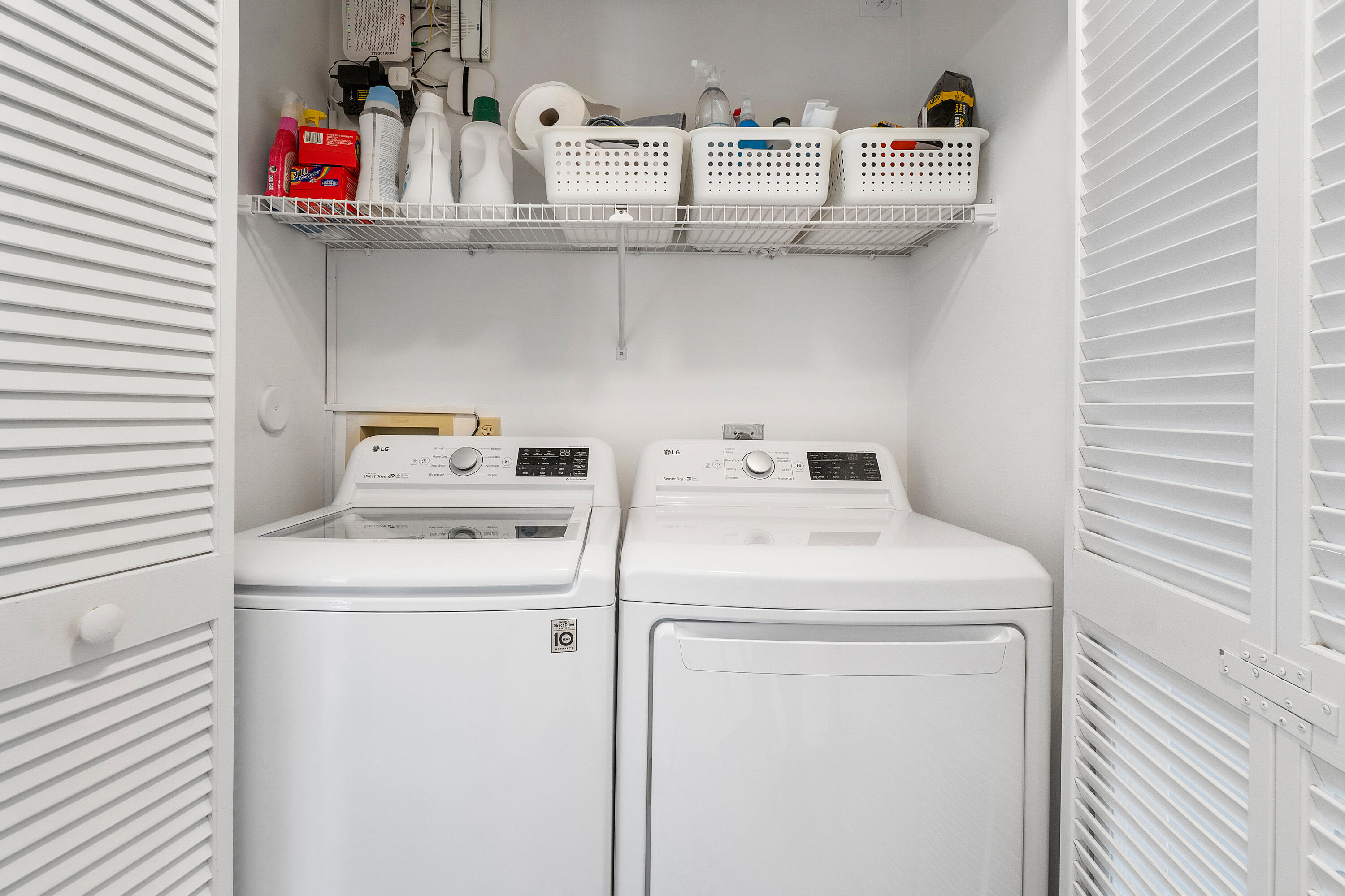 20512 Vía Marisa Boca Raton, FL 33498 - Photo 20 of 39 upstairs laundry