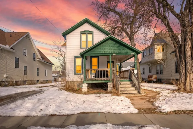 $165,000 | 918 Merritt Avenue, Oshkosh, WI 54901