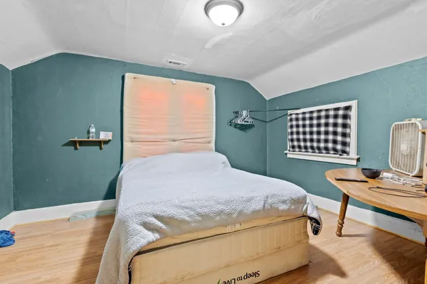 $165,000 | 918 Merritt Avenue, Oshkosh, WI 54901