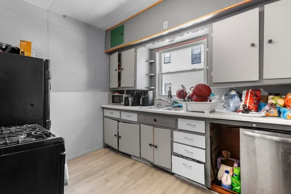 $165,000 | 918 Merritt Avenue, Oshkosh, WI 54901