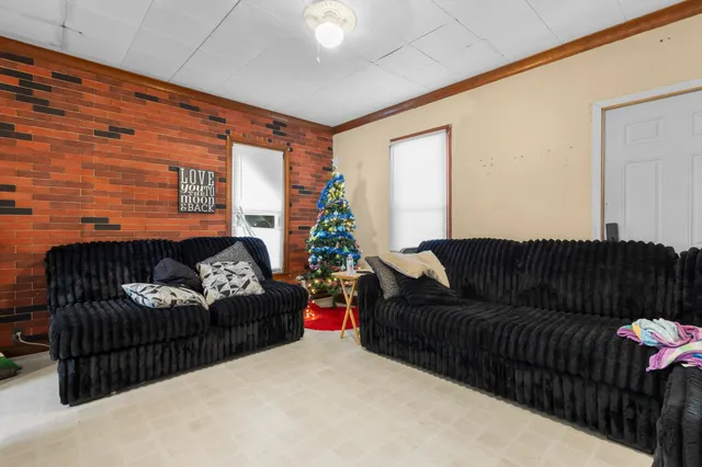 $165,000 | 918 Merritt Avenue, Oshkosh, WI 54901