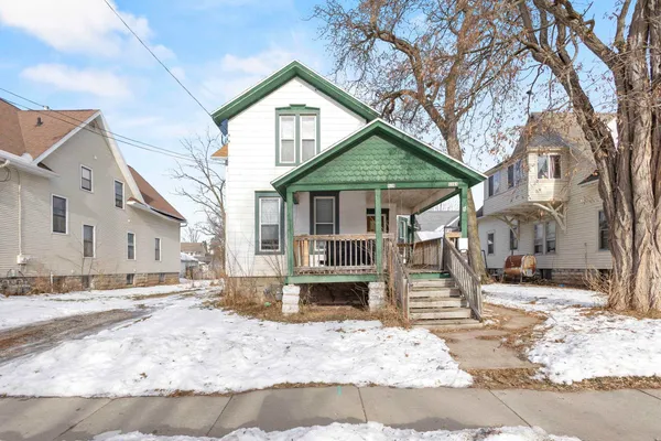 $165,000 | 918 Merritt Avenue, Oshkosh, WI 54901