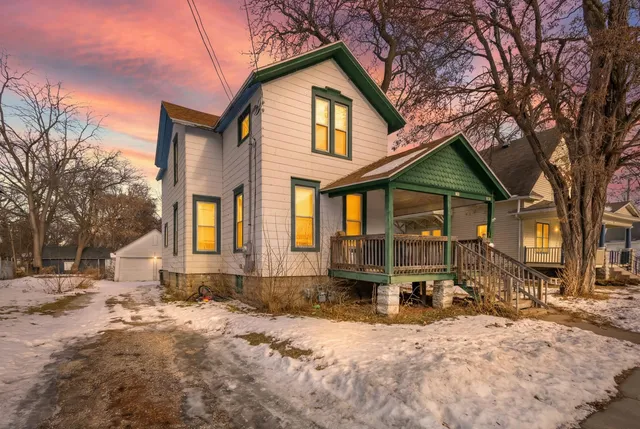 $165,000 | 918 Merritt Avenue, Oshkosh, WI 54901