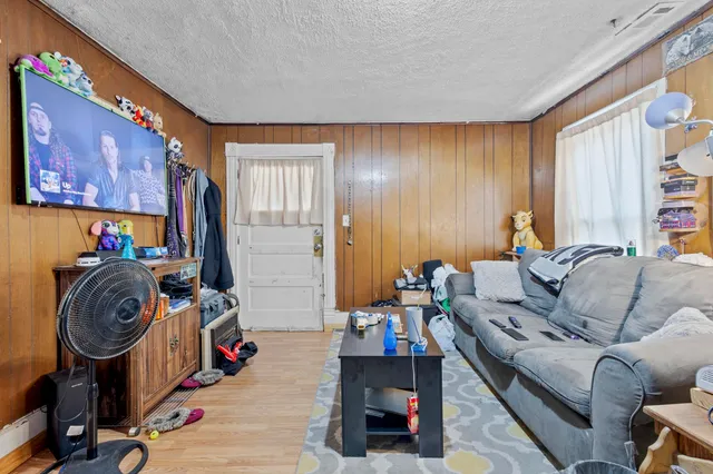 $165,000 | 918 Merritt Avenue, Oshkosh, WI 54901