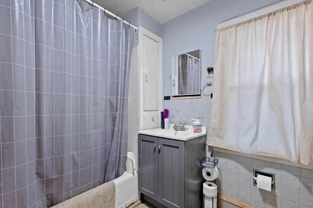 $165,000 | 918 Merritt Avenue, Oshkosh, WI 54901