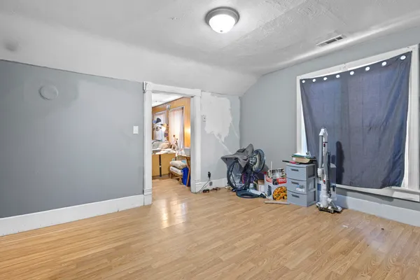 $165,000 | 918 Merritt Avenue, Oshkosh, WI 54901