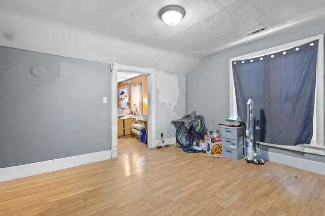 $165,000 | 918 Merritt Avenue, Oshkosh, WI 54901