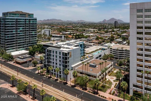 $1,995 | 3131 North Central Avenue, Unit 7004, Phoenix, AZ 85012