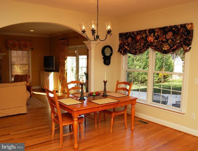 602 Horncrest Road Towson, MD 21204 - Photo 22 of 22 breakfast room