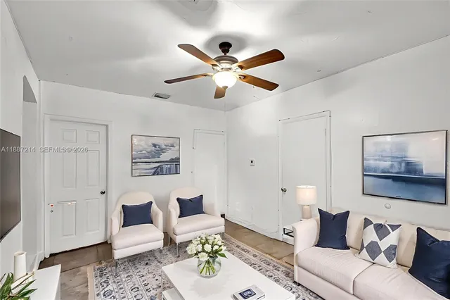 $1,995,555 | 2024 Alton Road, Miami Beach, FL 33140