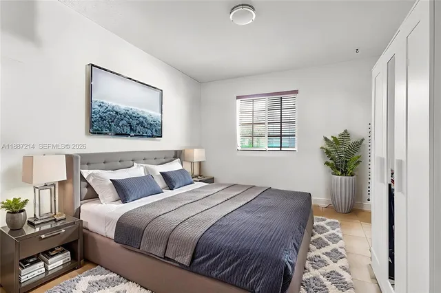 $2,088,000 | 2024 Alton Road, Miami Beach, FL 33140