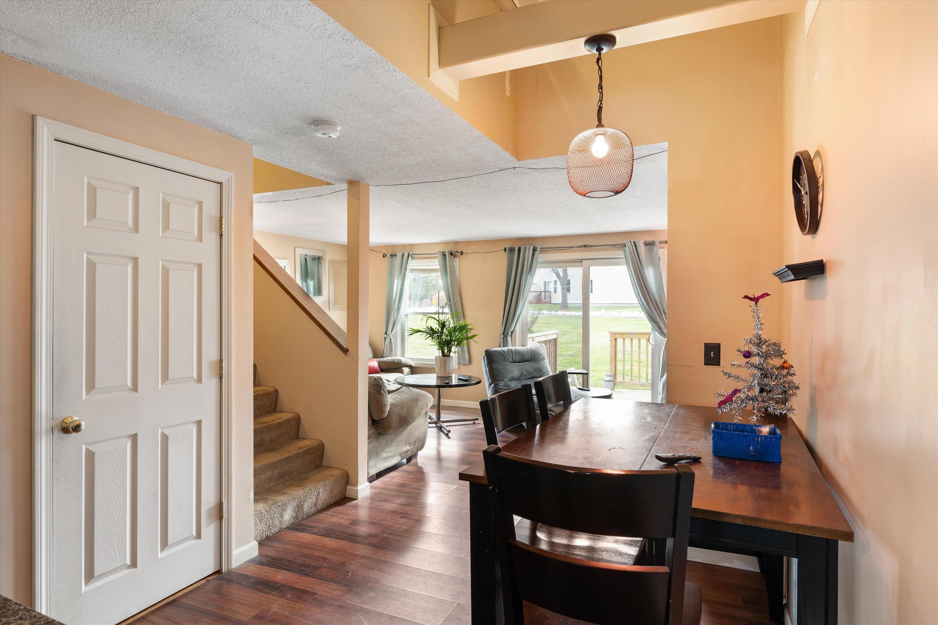 8 Modena Drive Concord, NH 03303 - Photo 3 of 40