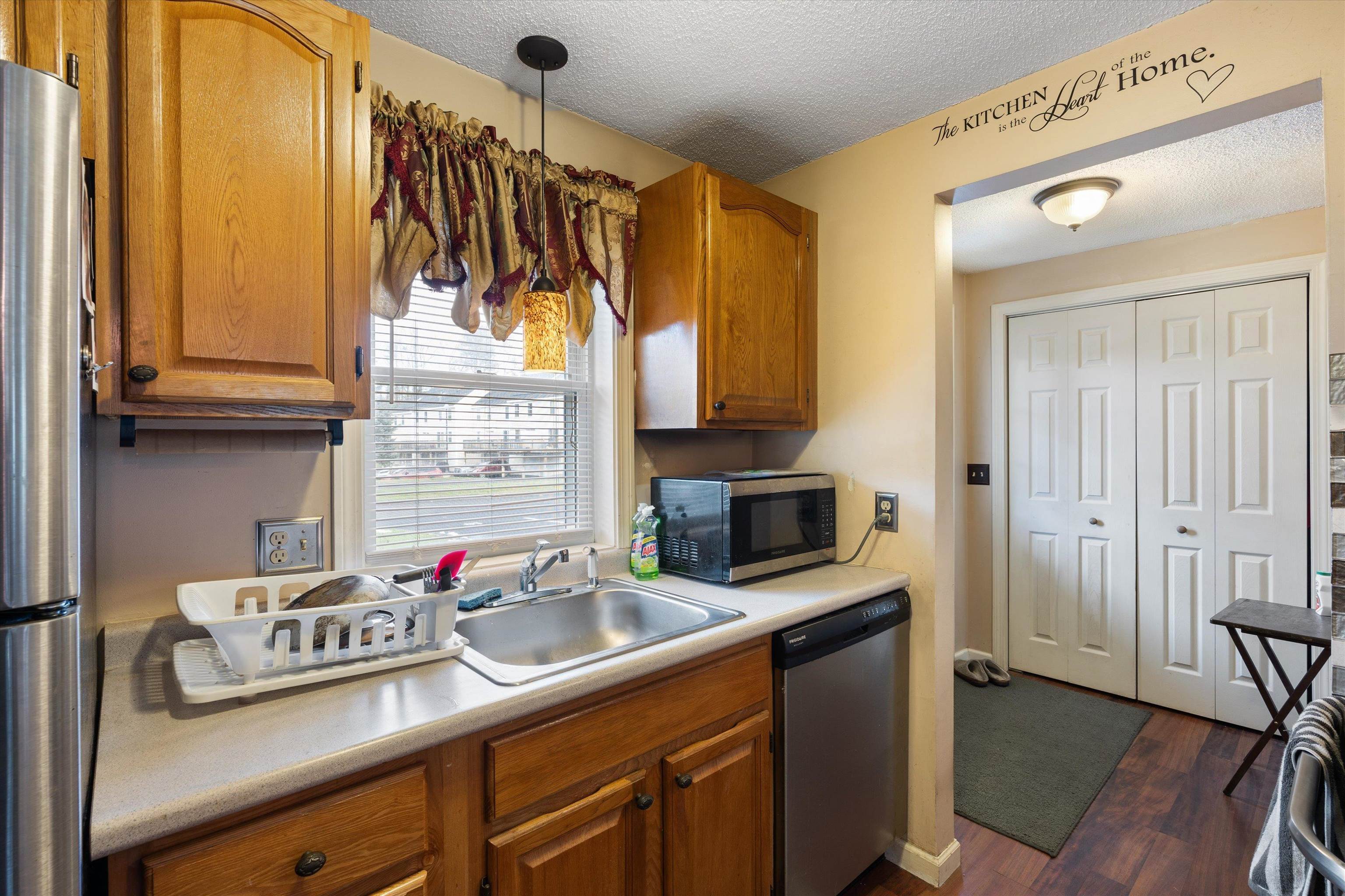 8 Modena Drive Concord, NH 03303 - Photo 8 of 40