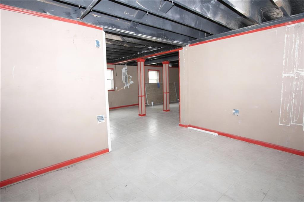 706 Collins Hill Road Lawrenceville, GA 30046 - Photo 29 of 33 a view of an empty room