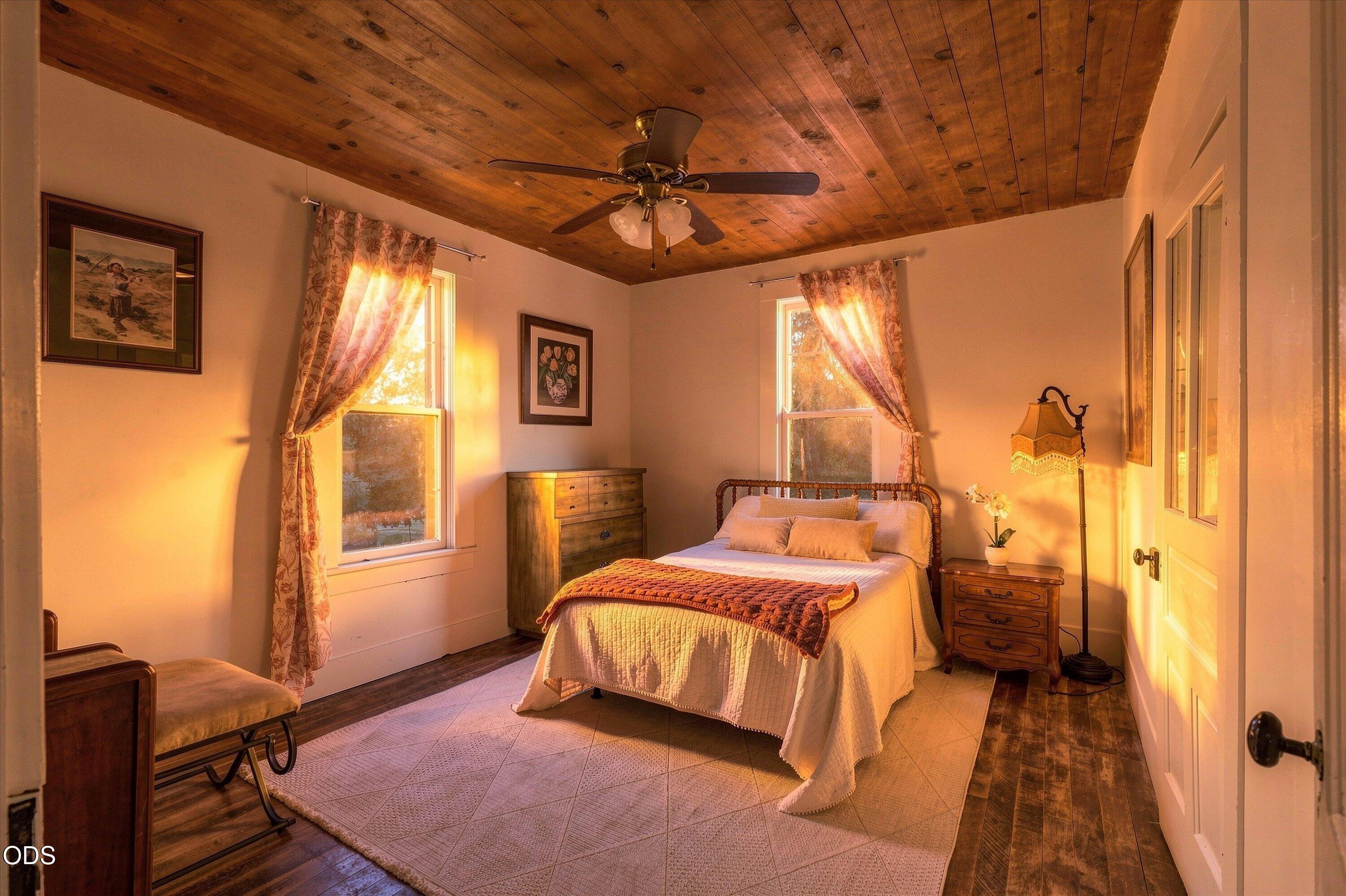 1098 Nick Young Road Eagle Point, OR 97524 - Photo 19 of 89 Gallery Image 19