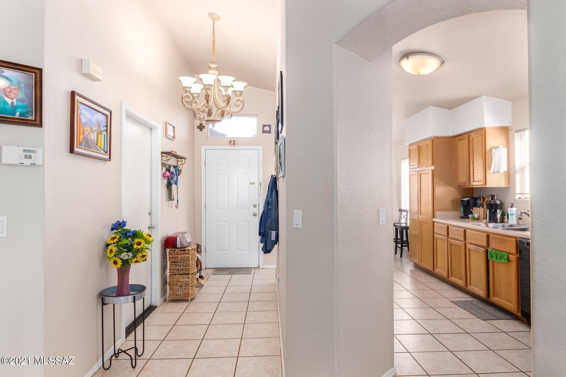 5469 White Dove Road Marana, AZ 85658 - Photo 4 of 26