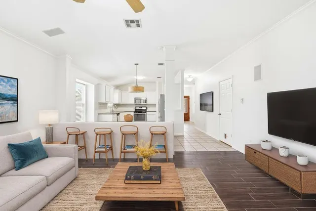 $1,950 | 1202 Sundrop Place, Round Rock, TX 78665