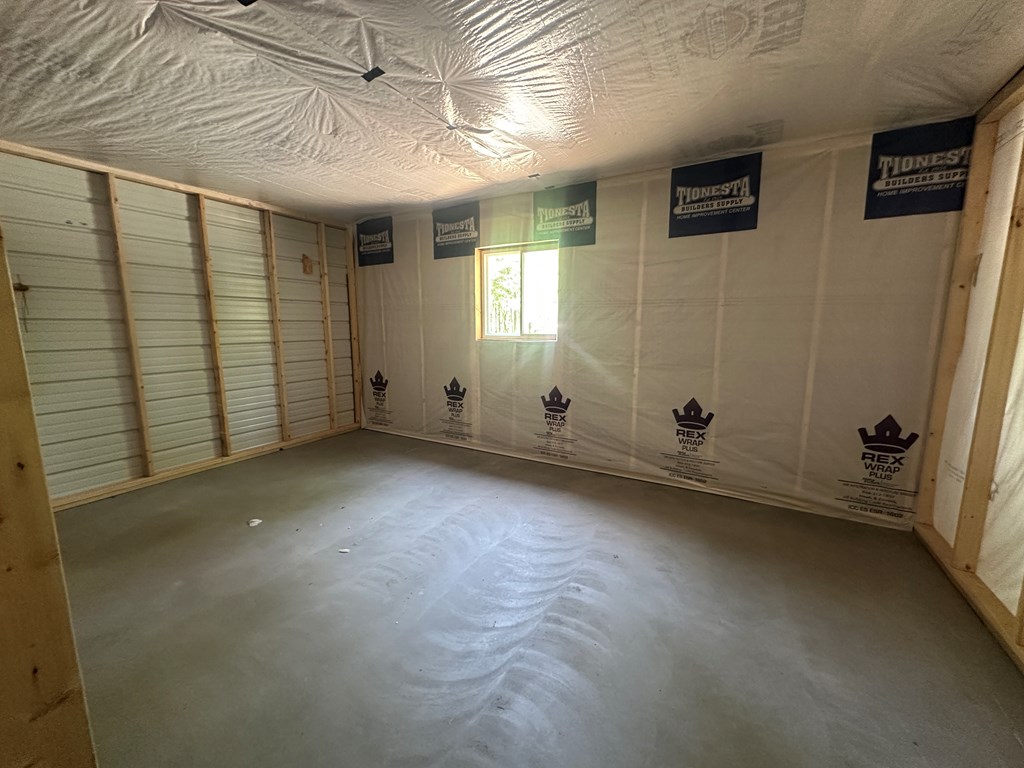 1843 Golf Course Road Cranberry, PA 16319 - Photo 19 of 29 Master Bed, Master Bed