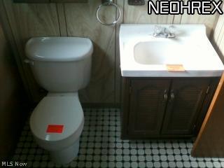 828 Pendley Road Willowick, OH 44095 - Photo 10 of 25 Gallery Image 10