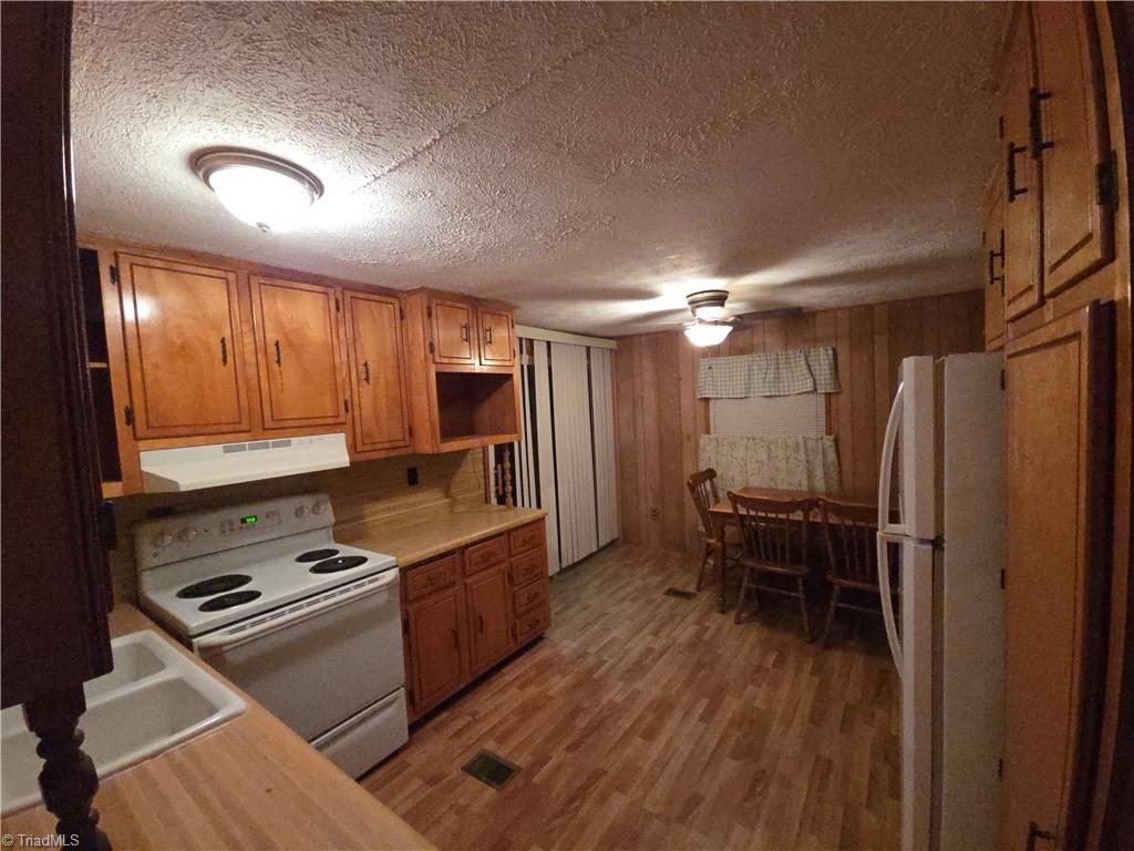 310 Kennon Road Ruffin, NC 27326 - Photo 4 of 15