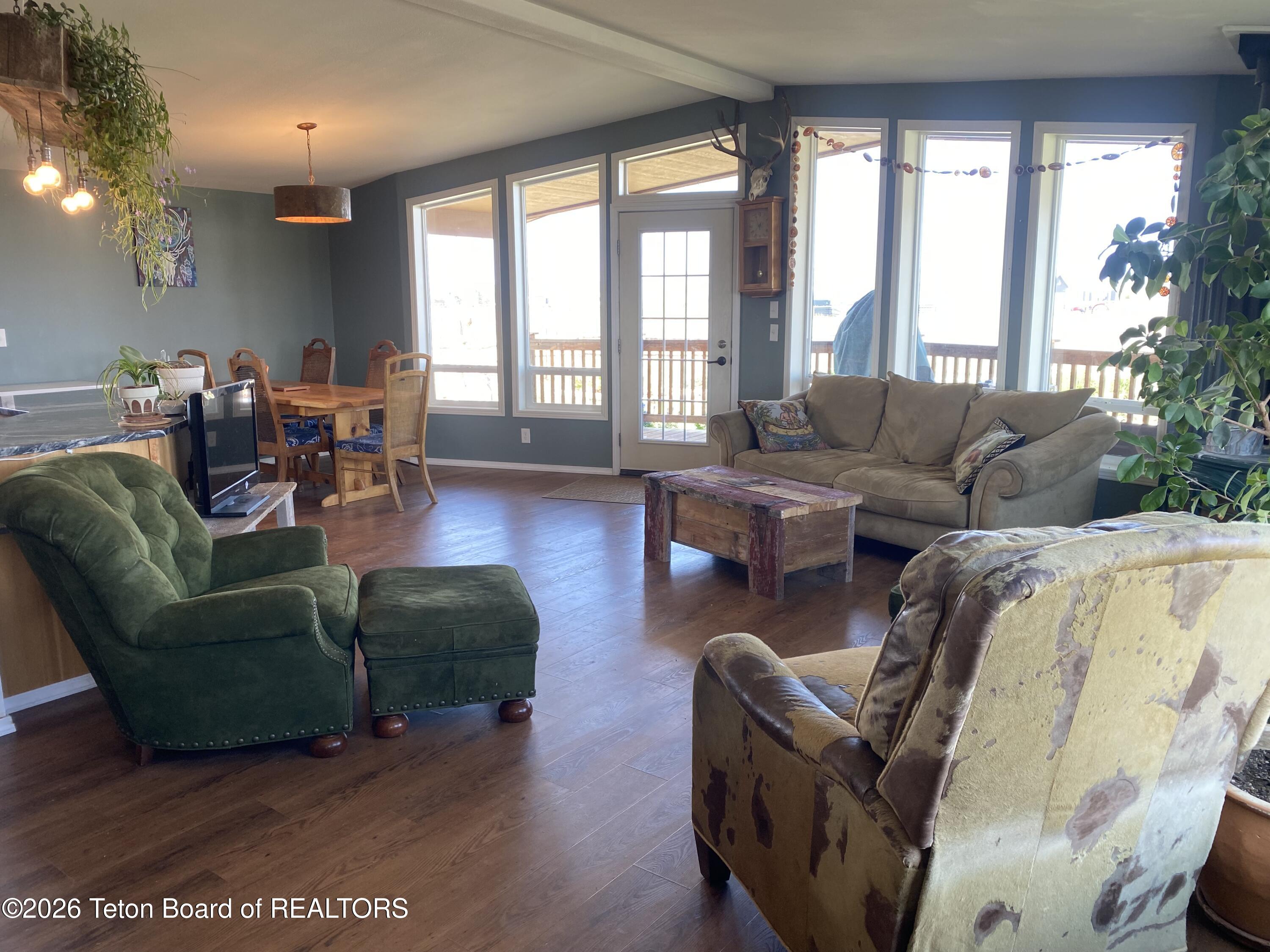 27 Chief Joseph Road Pinedale, WY 82941 - Photo 9 of 33 8living