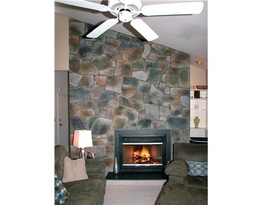 2407 Kenzie Road, Unit 2407 Pittsburgh, PA 15205 - Photo 7 of 18 Living Room.