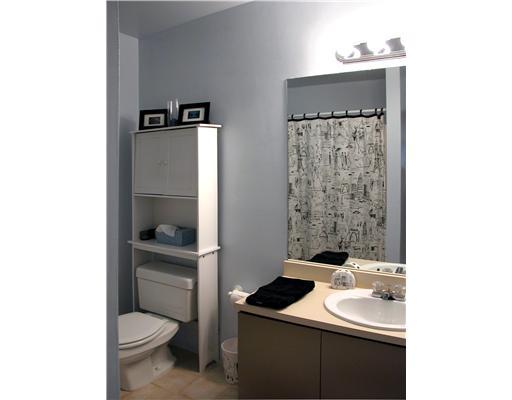 2407 Kenzie Road, Unit 2407 Pittsburgh, PA 15205 - Photo 10 of 18 Bedroom.