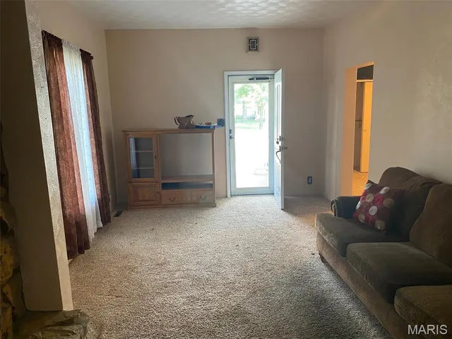 $123,500 | 464 South Mill Street, Nashville, IL 62263