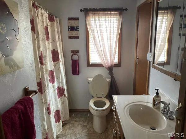 $119,900 | 464 South Mill Street, Nashville, IL 62263