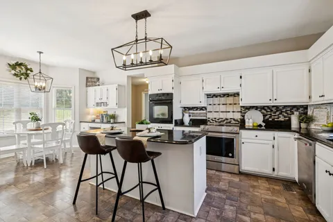 $1,899,000 | 4235 Little Pond Lane, Thompson's Station, TN 37179