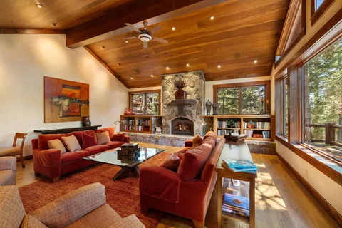 $2,800,028 | 12774 Muhlebach Way, Truckee, CA 96161