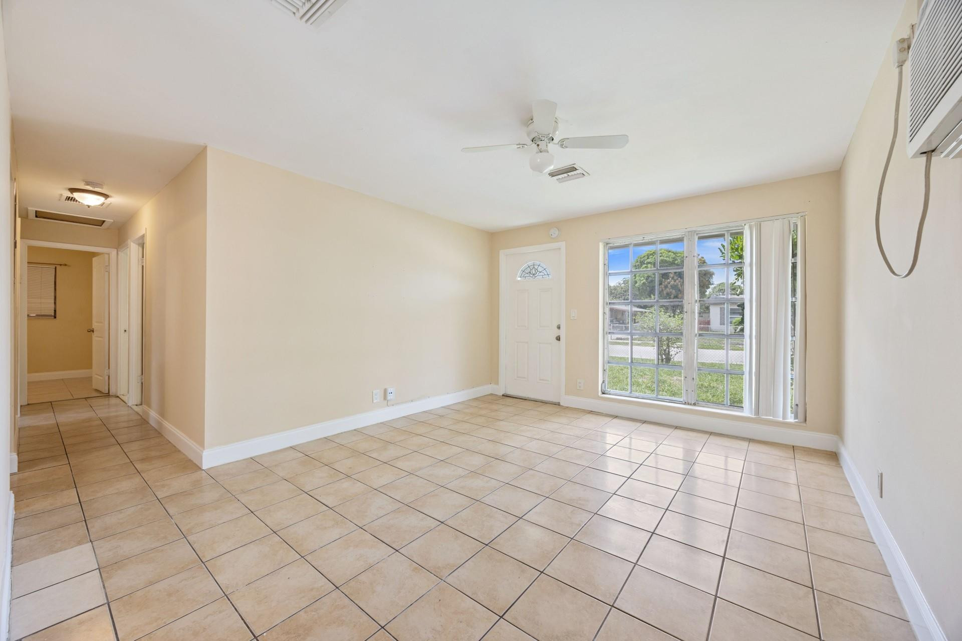 1640 West 11th Street Riviera Beach, FL 33404 - Photo 3 of 30 Photo 3
