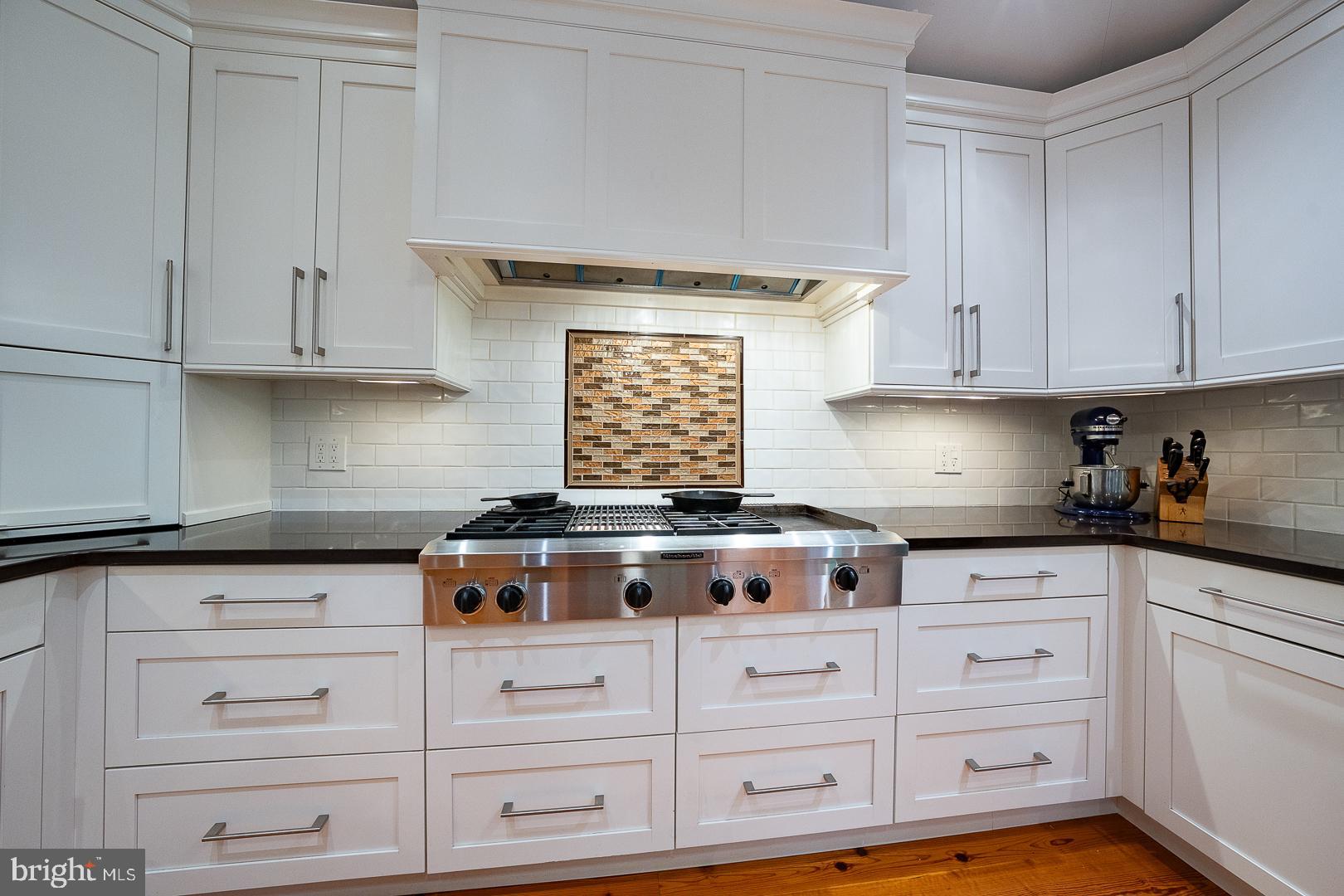 8317 High School Road Elkins Park, PA 19027 - Photo 20 of 53 Six burner with griddle cooking!