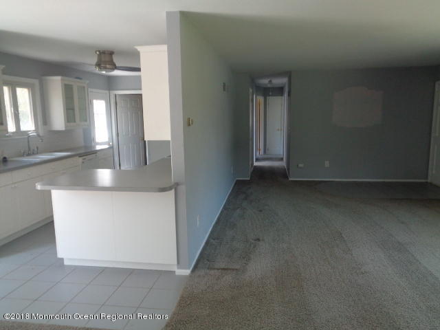 560 Diamond Road Jackson, NJ 08527 - Photo 6 of 14 DSC01876