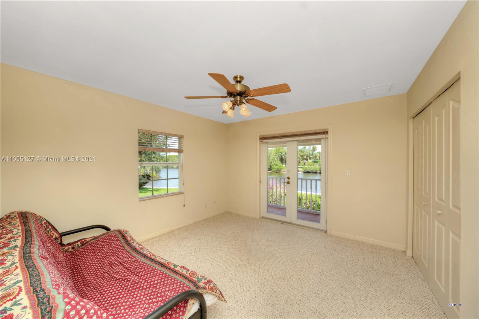 540 Southwest Salerno Road Stuart, FL 34997 - Photo 21 of 44 a living room with furniture and a window