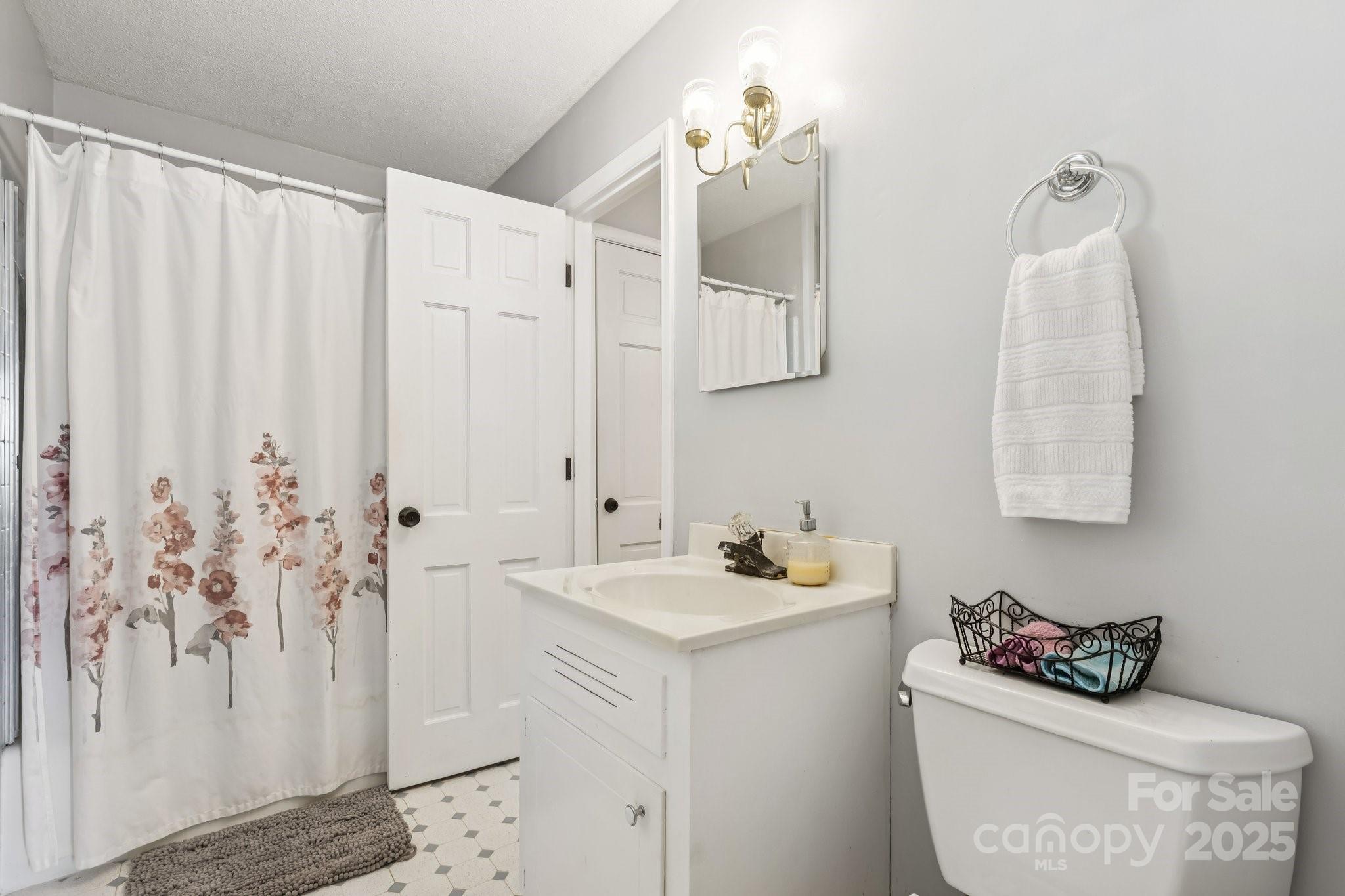 121 Kee Road Belmont, NC 28012 - Photo 25 of 37 Gallery Image 25