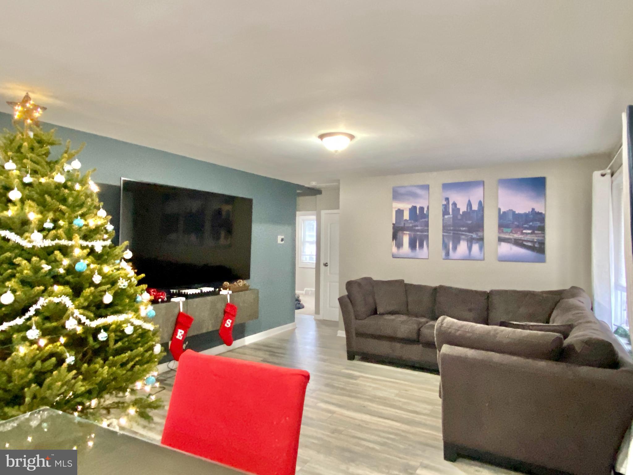 423 Flanders Road Burlington, NJ 08016 - Photo 3 of 27 Gallery Image 3