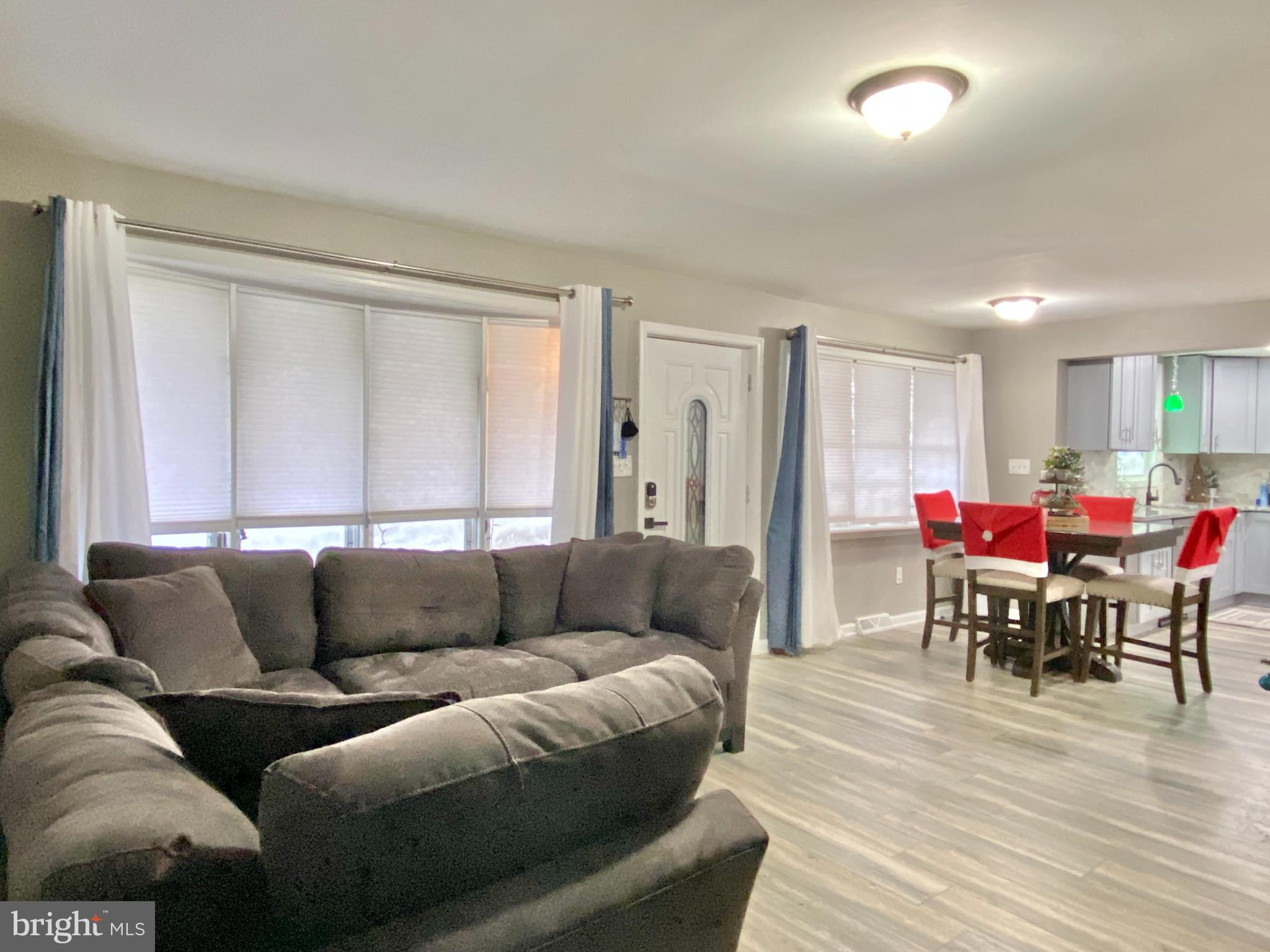 423 Flanders Road Burlington, NJ 08016 - Photo 6 of 27 Gallery Image 6