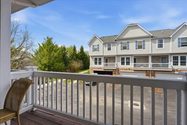 $439,900 | 65 Arcadia Lane, Lake Zurich, IL 60047