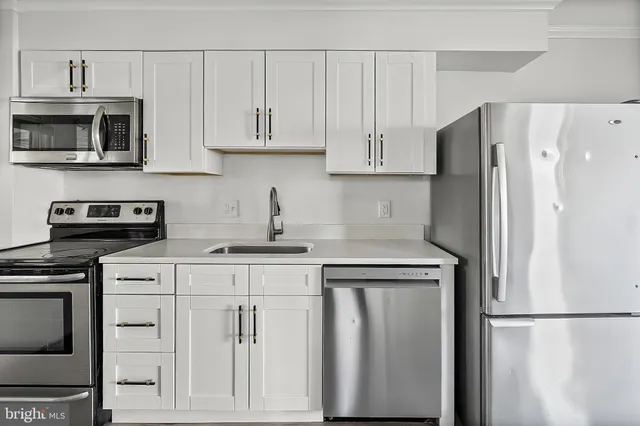 $1,950 | 30 North Athol Avenue, Baltimore, MD 21229