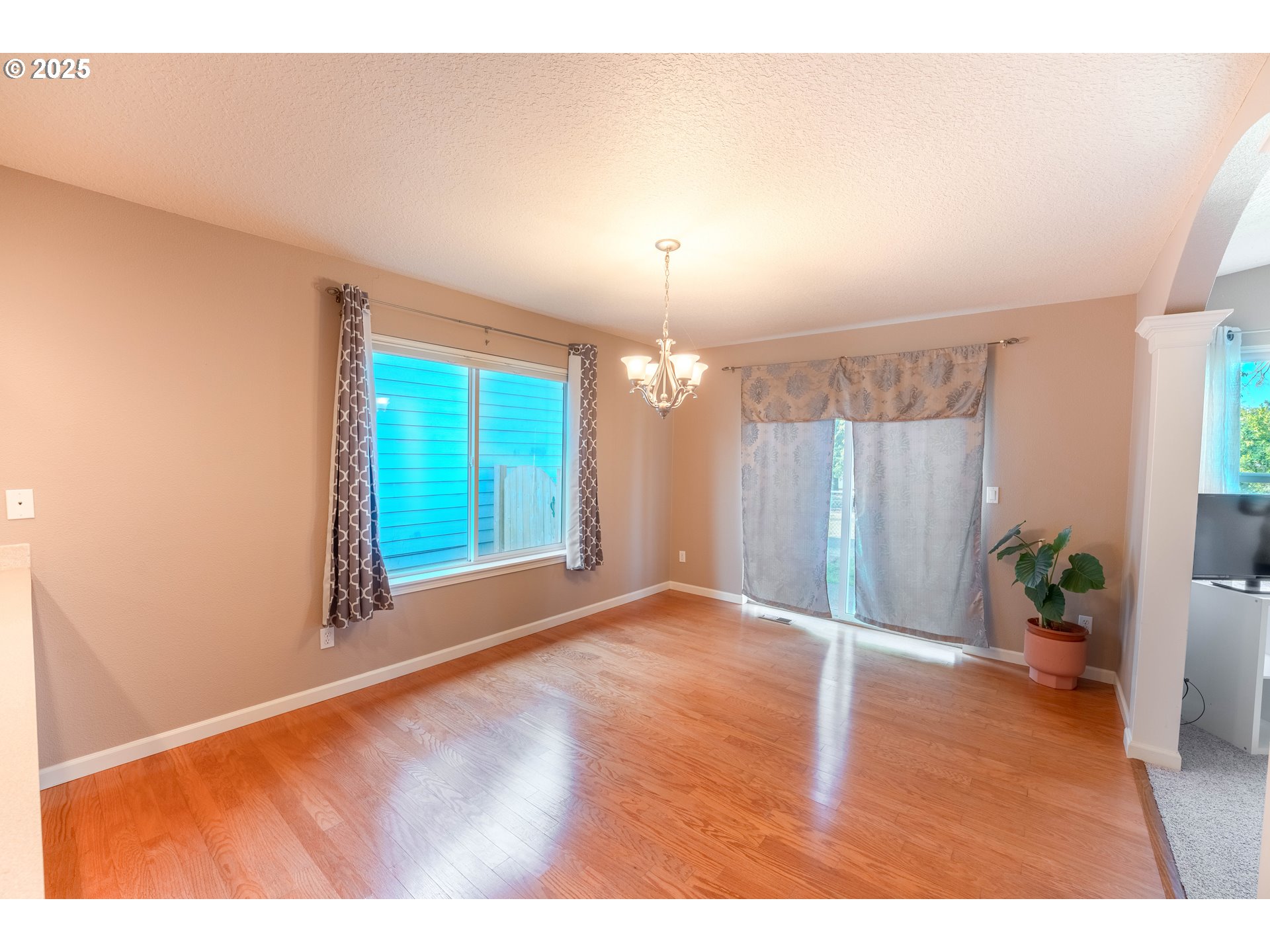 2514 Baines Boulevard Hubbard, OR 97032 - Photo 11 of 38