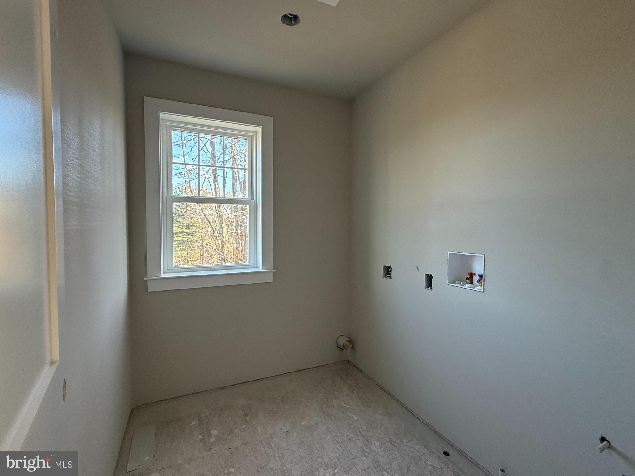 1935 Garden Station Road Avondale, PA 19311 - Photo 14 of 28 an empty room with a window