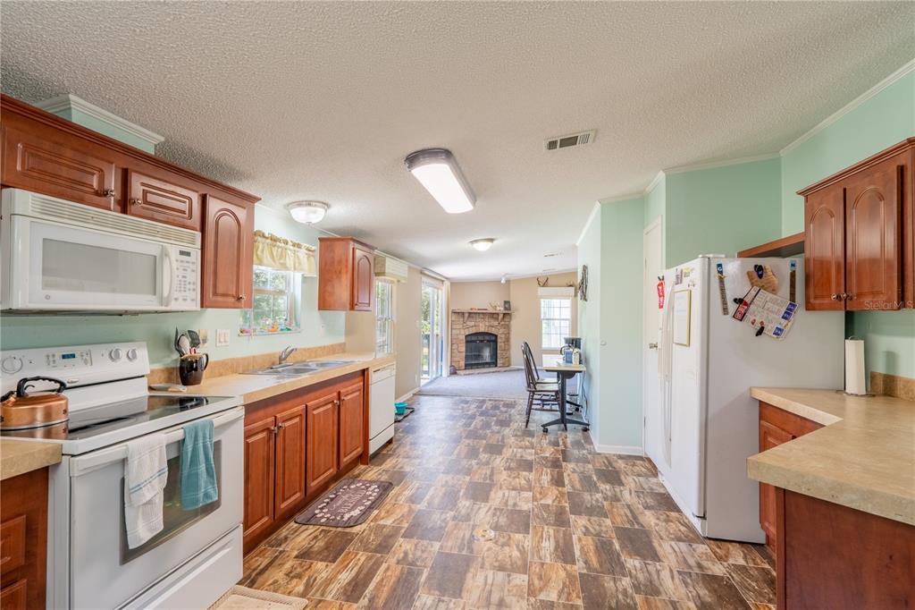 7392 Northeast 192nd Place Citra, FL 32113 - Photo 13 of 46